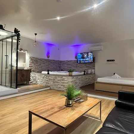 La Serenita - Jacuzzi - Clim - Wifi - Topprosconciergerie