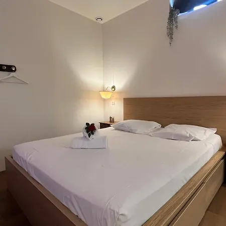 La Serenita - Jacuzzi - Clim - Wifi - Topprosconciergerie Appartamento *