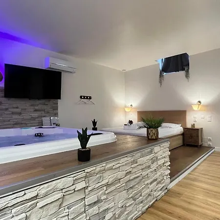 La Serenita - Jacuzzi - Clim - Wifi - Topprosconciergerie Appartamento