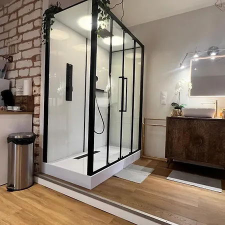 La Serenita - Jacuzzi - Clim - Wifi - Topprosconciergerie Apartment *
